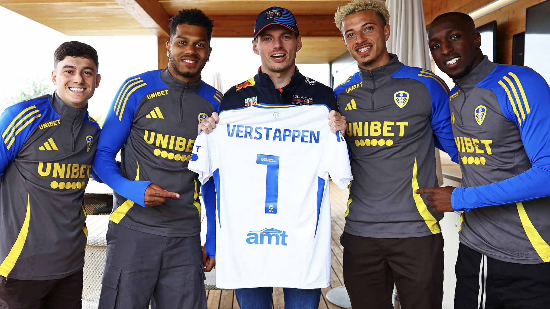 Leeds United Catatkan Kemenangan Pertama di Musim Ini atas Southampton