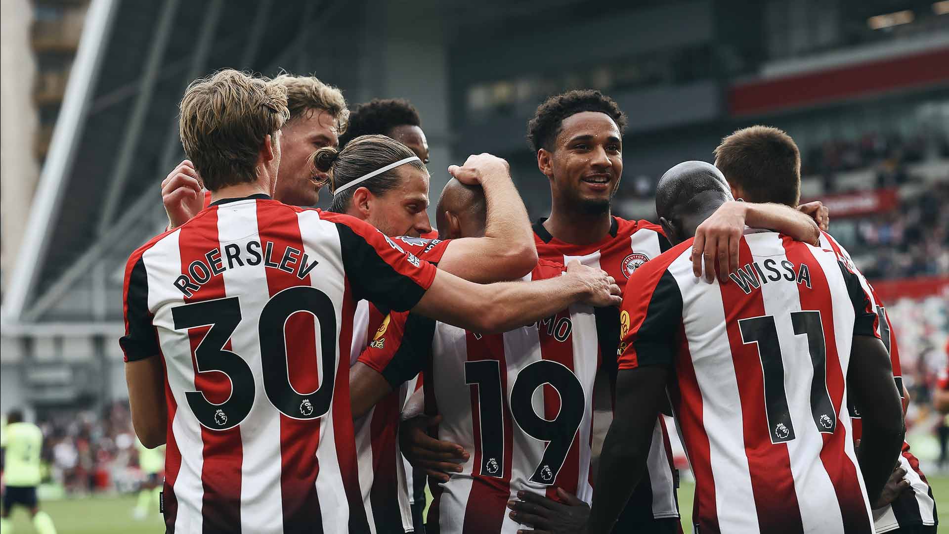 Brentford Tundukkan Nottingham Forest di Gtech Community Stadium